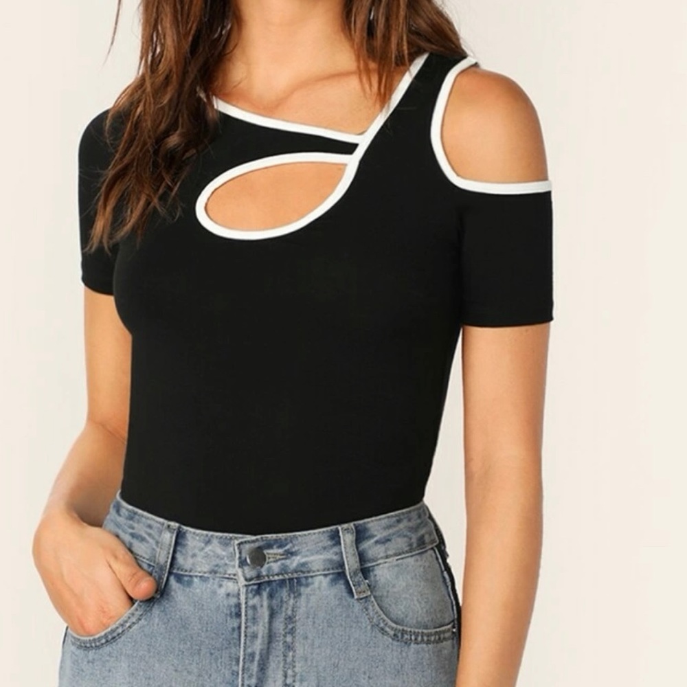 Its SHEIN Contrast Binding cutout tee.
